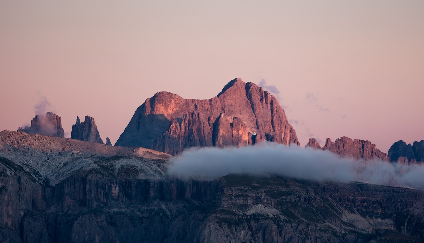 Ten Essential Tips For Solo Travelers